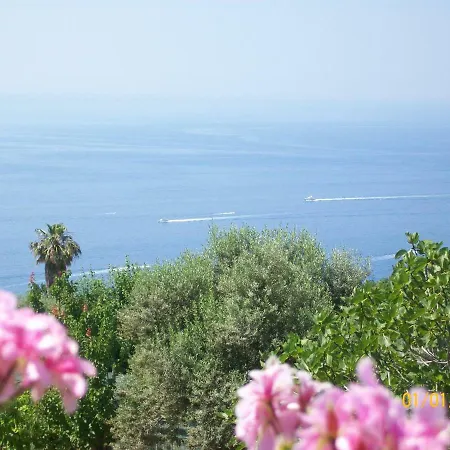 La Brezza Holiday home *